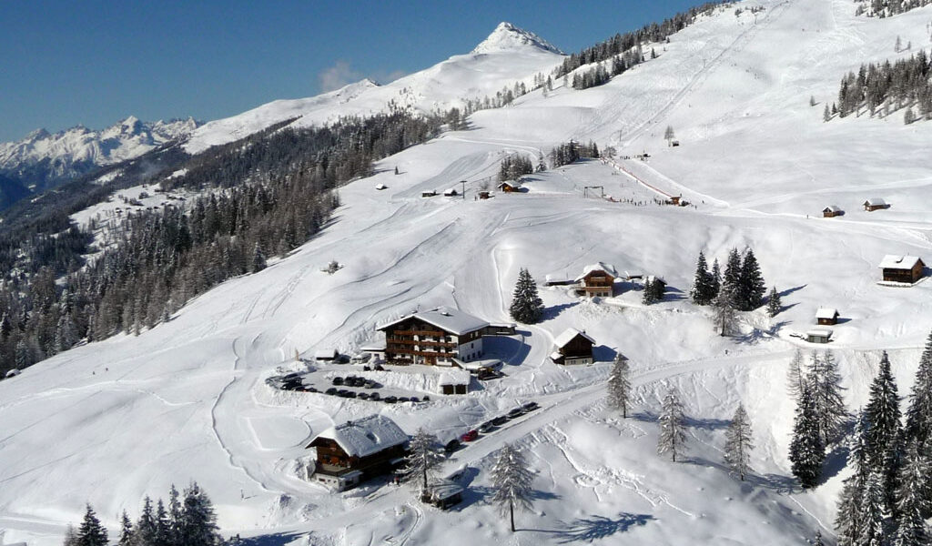 Luftaufnahme Schigebiet