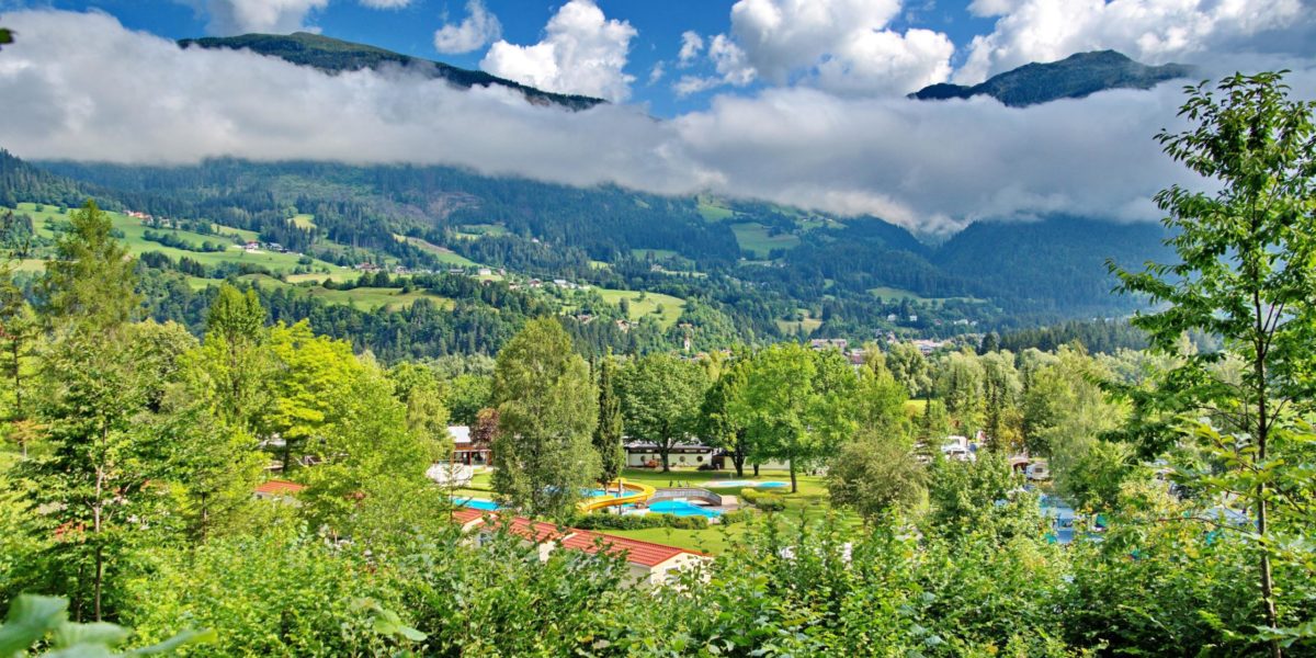 01 Camping am Waldbad mit Mobilhomes